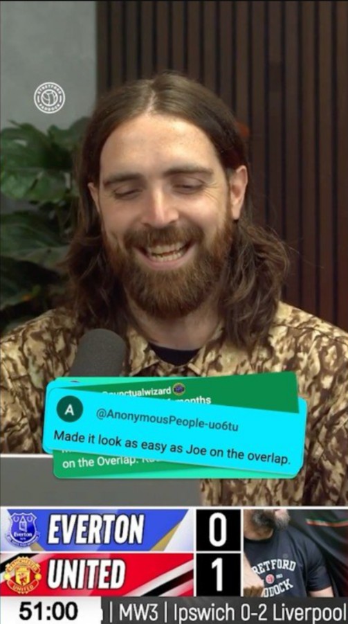 Joe Smith receiving live-chat reviews of his Overlap performance